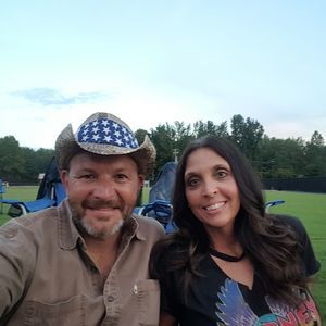 Meet your Posher, Farrah